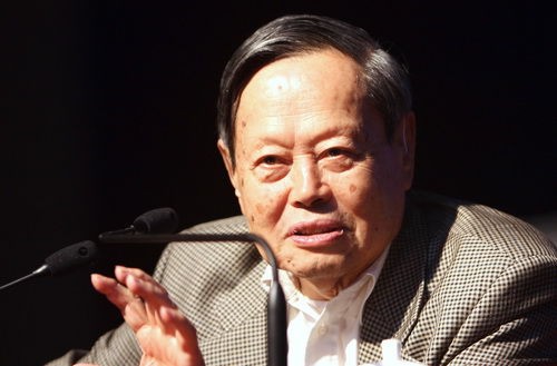 如何看杨振宁