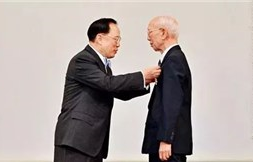 香港亿万富豪去世，却为全中国人留下“巨额财富”