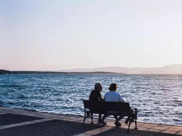 梁晓声：我们这代人的父母，几乎没有幸福的晚年