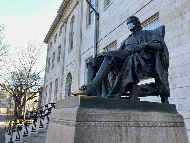 33所美国大学宣布永久关闭，倒闭潮下的英美高校为何难逃破产命运？