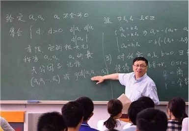 北大数学天才沦落到在美国刷碗，也不愿回国，58岁终破解世界难题