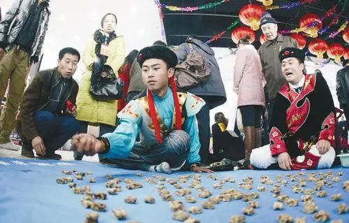 大清亡了，满语也消亡了，汉语中保存的满语词汇，有哪些？