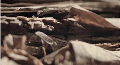 为了五箱国宝，他在四川的山洞躲了10年，出来家都散了