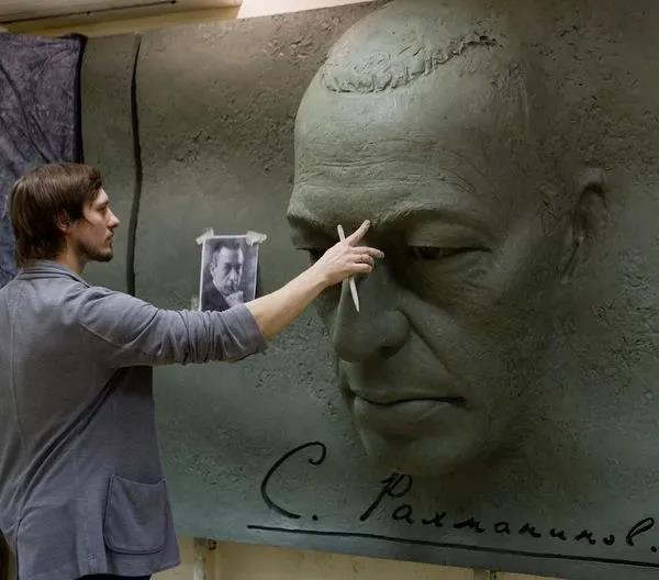 俄罗斯最硬核姐弟恋！首席芭蕾女王爱上年下“钢铁直男”：我就要陪你玩一辈子泥巴