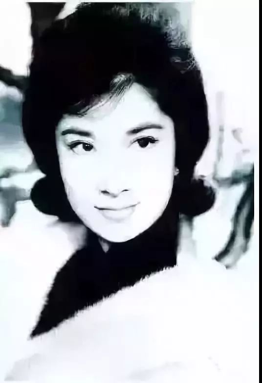 她是中囯绝色美人，入狱6年，出狱后写下了轰动世界的一本书