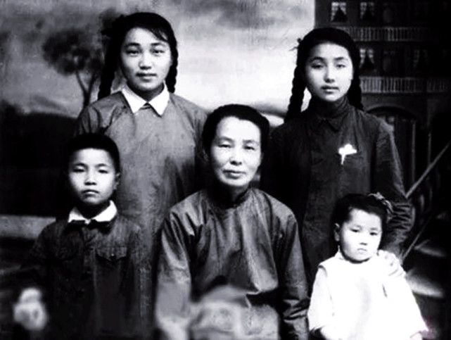 陈松年陪父亲陈独秀度过最后时光，建国后当窑工，毛主席特批照顾