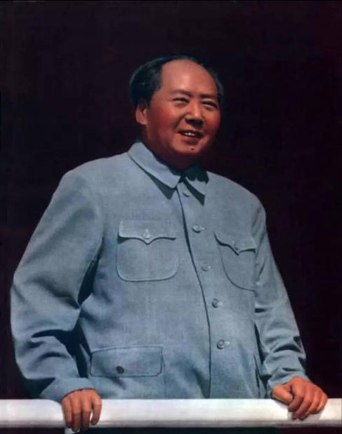 46年，美国上将在飞机上捡到我党特工信息，周总理：别慌，看我的