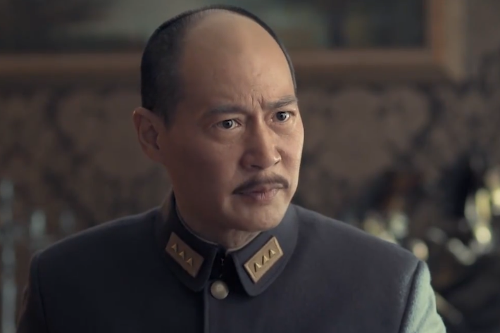 他是抗日牺牲的最高级将领，妻子绝食身亡，毛主席题词：尽忠报国