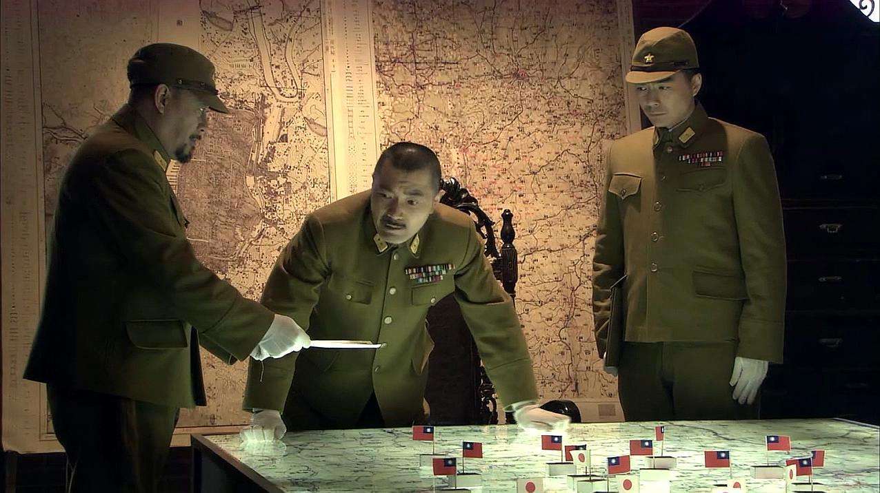 他是抗日牺牲的最高级将领，妻子绝食身亡，毛主席题词：尽忠报国