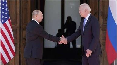 “美国最大的失误, 是把俄罗斯当纸老虎而过度关注中国”