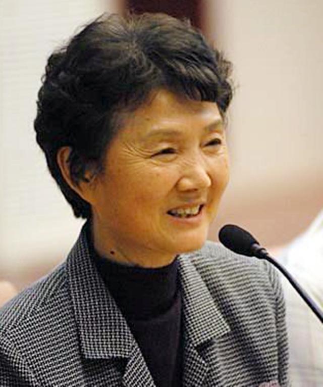 披露：为何叶剑英的七位遗孀都没有参加他的葬礼？