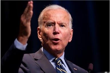 拜登万万没想到，57岁梅德韦杰夫重新“出山”，一番话稳定俄罗斯