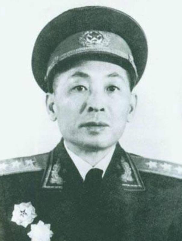 1989年开国上将叶飞访问菲律宾，临行前报告：希望回乡为父母扫墓