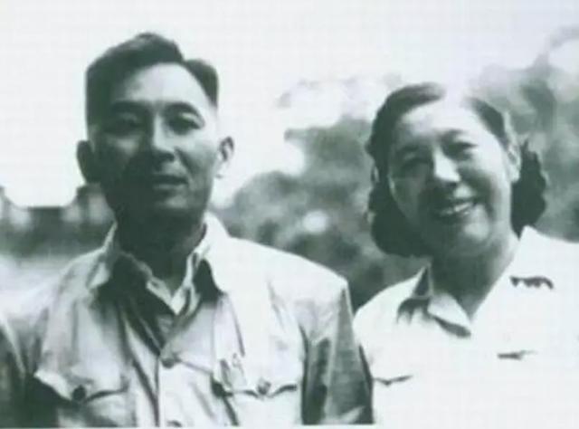 1989年开国上将叶飞访问菲律宾，临行前报告：希望回乡为父母扫墓