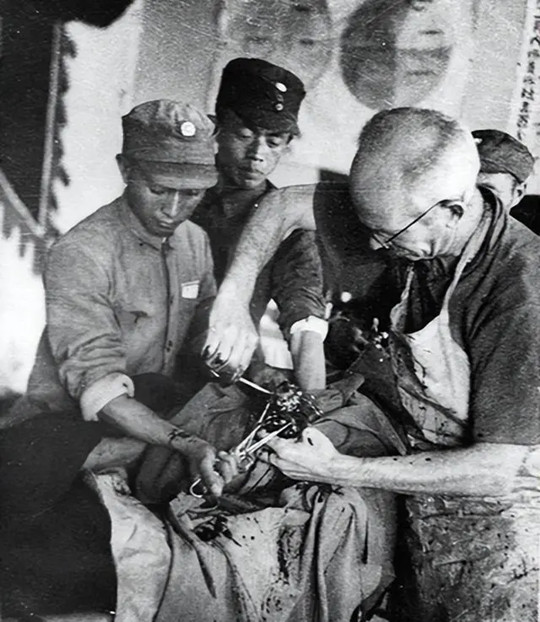 39年白求恩临终前，向聂荣臻提出要求：请给我的离婚妻子拨一笔钱