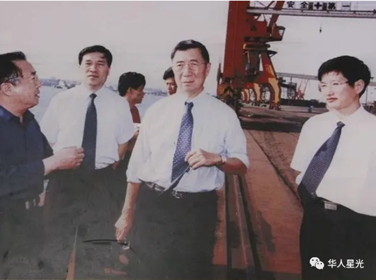 不顾美国反对，世界上第一个用中文发表诺奖致辞的牛人，竟出身中国显赫家族！