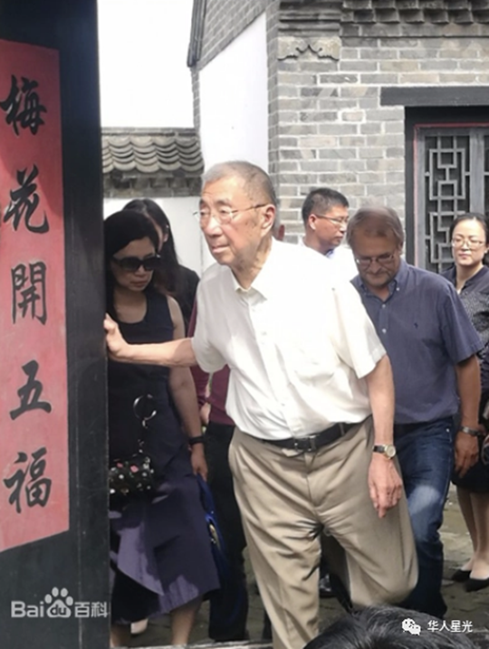 不顾美国反对，世界上第一个用中文发表诺奖致辞的牛人，竟出身中国显赫家族！