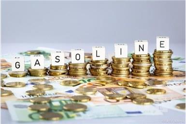 美元打压，中国外储损失1.4万亿；抛售美债超1万亿，谁笑到最后？