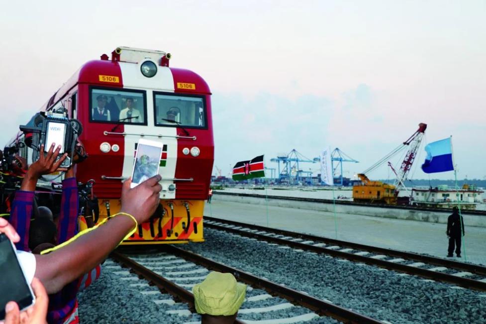 与50多国记者争辩：中国想构建怎样的世界？