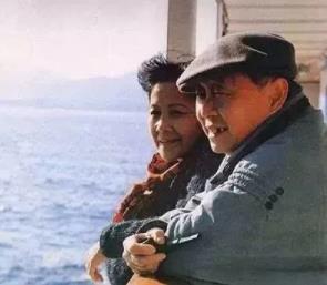 黄永玉：他们都死了，我还活着