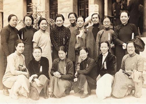 她是留美硕士，后官至副国级，享年106岁，曾以八个字评价毛主席