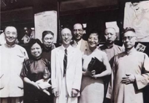 她是留美硕士，后官至副国级，享年106岁，曾以八个字评价毛主席