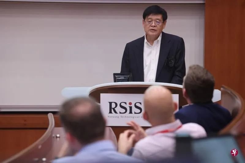 王缉思：我和一些决策者谈过，中国已对改善中美关系不抱期望