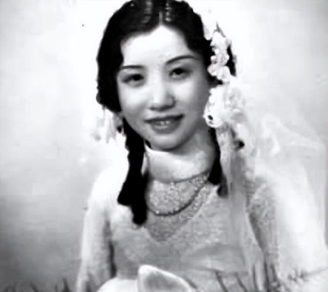 红色女特工为救周总理，委身于国民党高层，一句话揪出党内叛徒