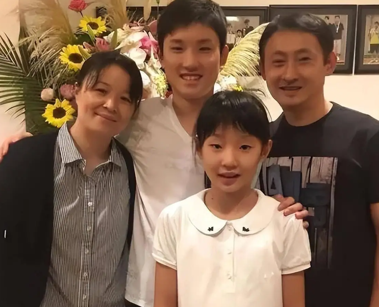 被日媒怒批的张本智和，终究为父母的荒唐买了单，成为了国际笑话