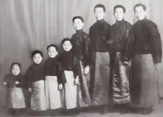 当年活捉蒋介石的孙铭九，在西安事变结束后，解放后怎样了？