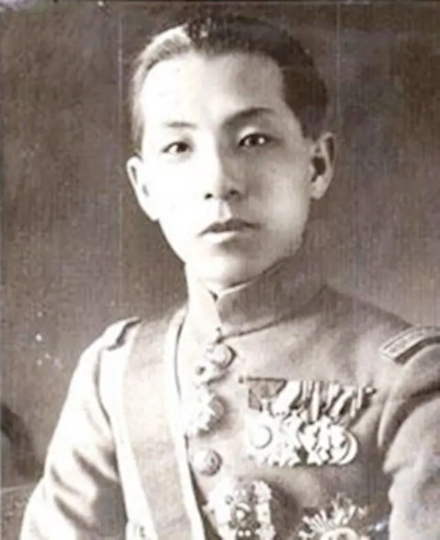 当年活捉蒋介石的孙铭九，在西安事变结束后，解放后怎样了？