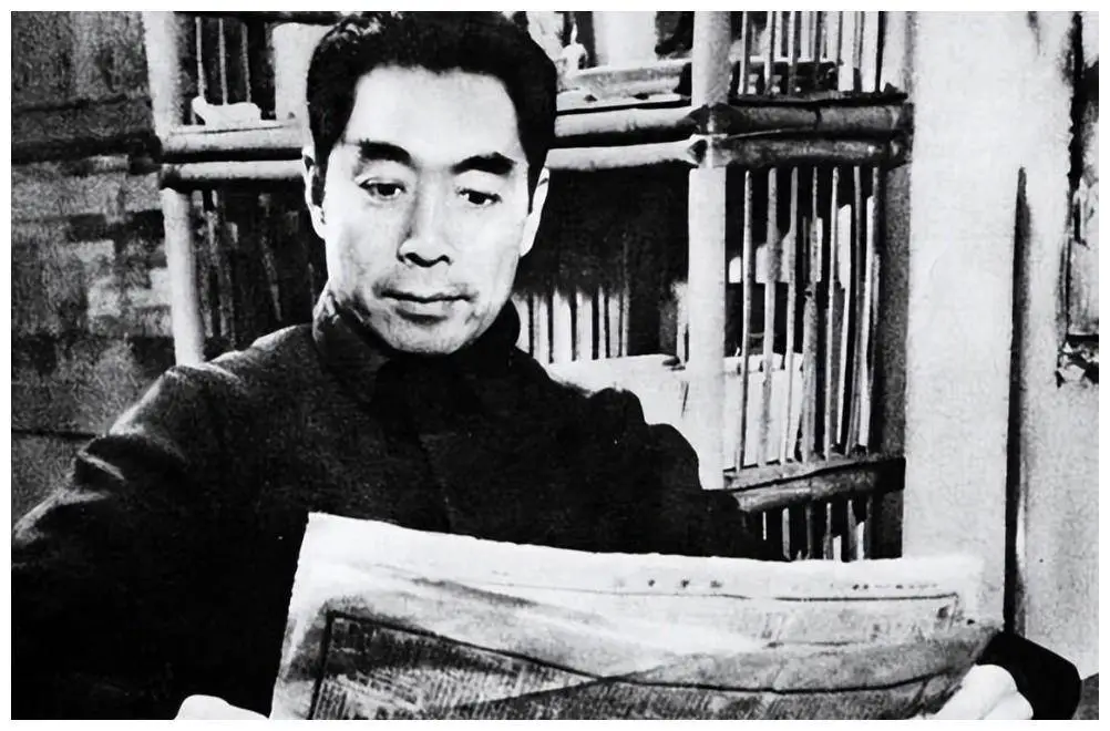 叛党名将时隔30年后回国，1981年邓颖超认出他：恩来找你找得好苦