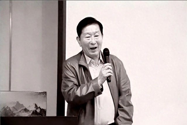默哀，“辽宁舰”功臣去世：因垫资2000万美元，丢掉董事长职位