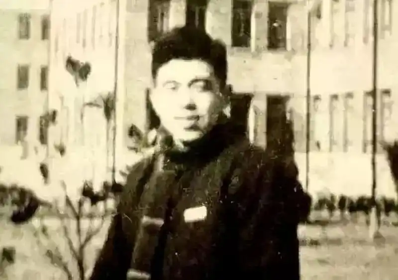 流亡3万里，活着熬到平反