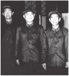 1967年红旗杂志刊登了一篇文章，刘少奇看后怒摔报纸：这是栽赃！