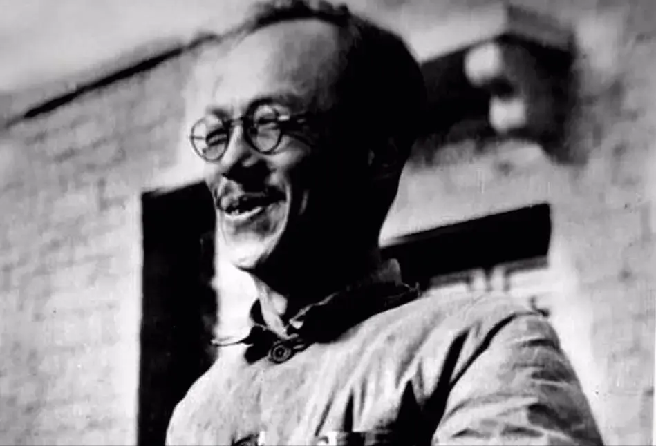 他因延安整风被错误处决，毛主席得知大为震怒，49年后终于平反昭雪